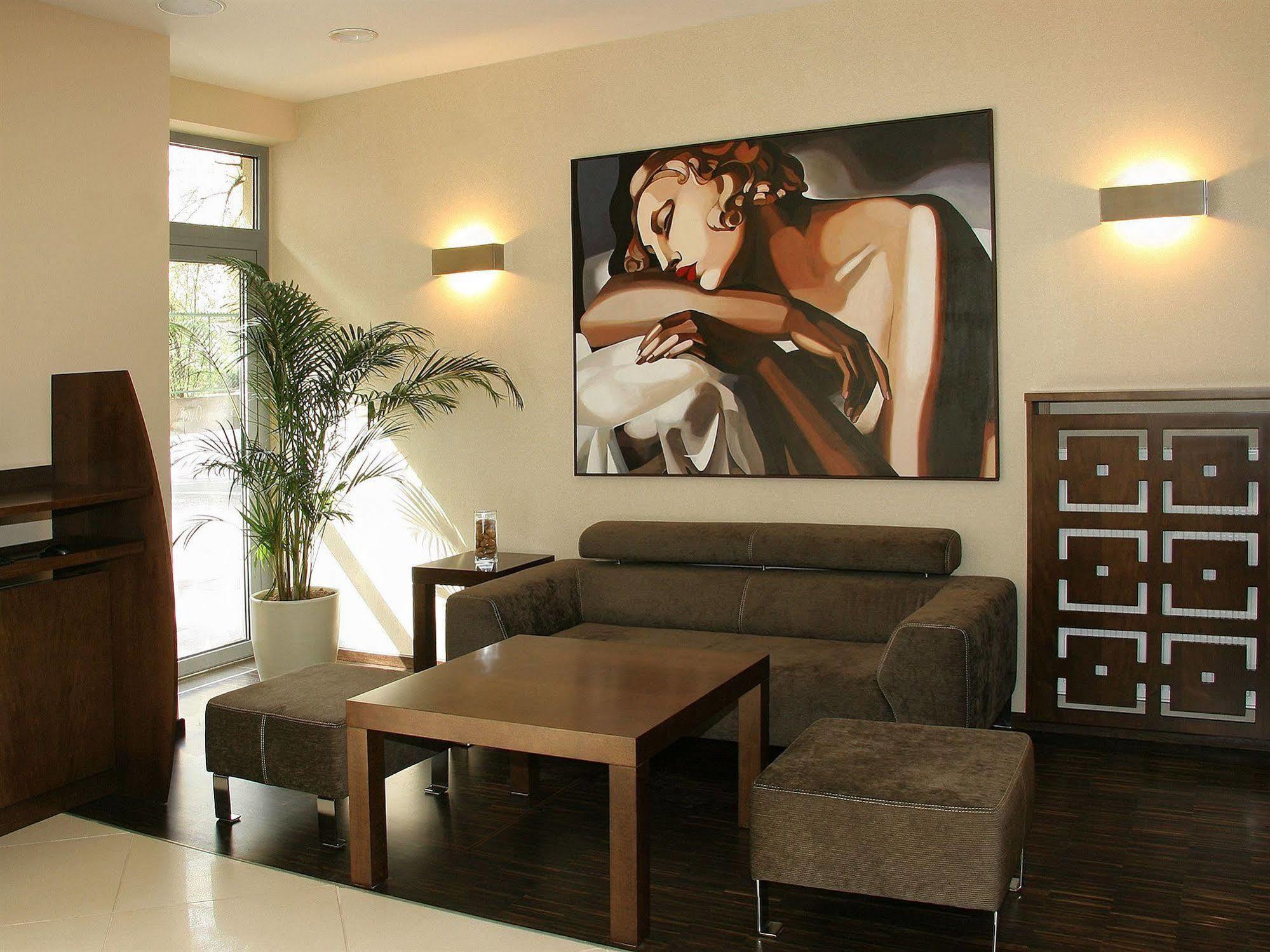 Ascot Premium Hotel 4*